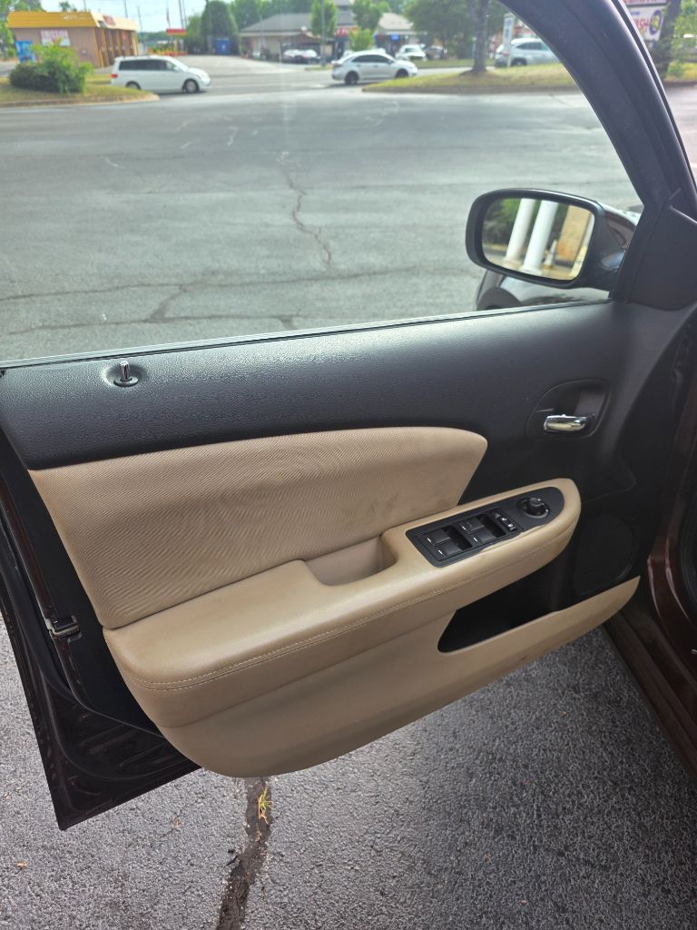 2012 Chrysler 200 Touring - Photo 9
