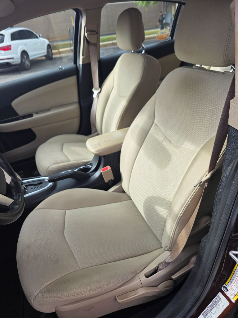 2012 Chrysler 200 Touring - Photo 11