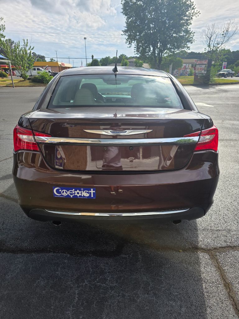 2012 Chrysler 200 Touring - Photo 6